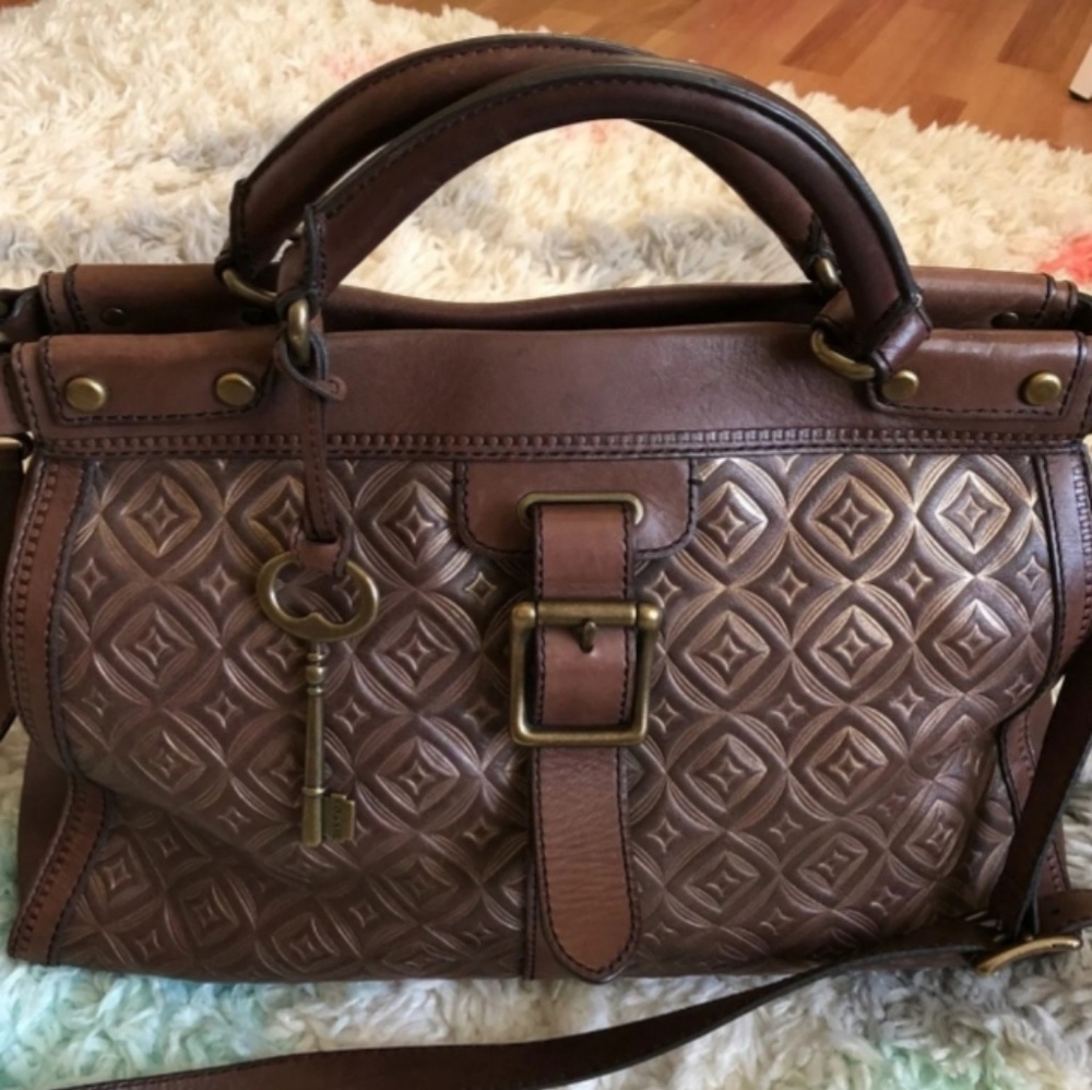 ISO "In Search Of this vintage fossil bag! "
